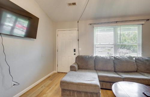 Pontoon Beach House | 12 Mi to St Louis Pet-Friendly Metro East Home