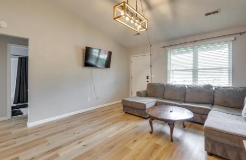 Pontoon Beach House | 12 Mi to St Louis Pet-Friendly Metro East Home