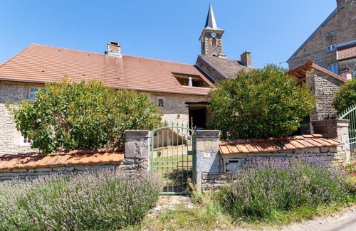 Vaux-Saules Cottage | 120 m² Cabin ∙ 2 bedrooms ∙ 4 guests
