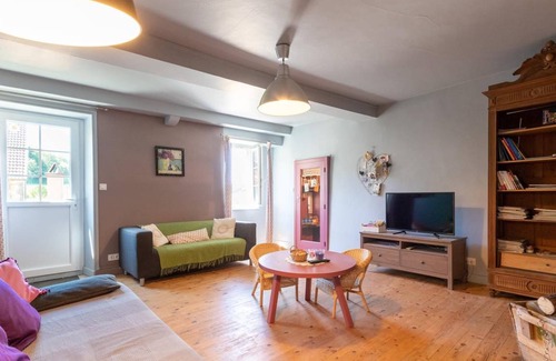 Vaux-Saules Cottage | 120 m² Cabin ∙ 2 bedrooms ∙ 4 guests