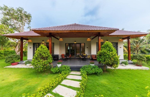 Ong Lang Resort | 120 m² Resort ∙ 2 bedrooms ∙ 6 guests
