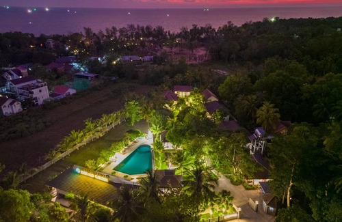 Ong Lang Resort | 120 m² Resort ∙ 2 bedrooms ∙ 6 guests