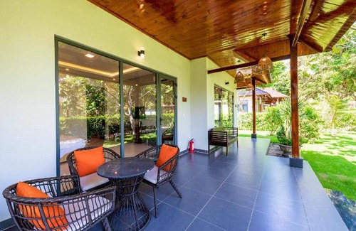 Ong Lang Resort | 120 m² Resort ∙ 2 bedrooms ∙ 6 guests