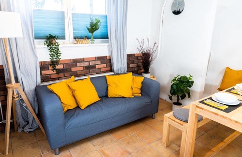 Uhlenhorst Apartment | 122 Kanalstrasse