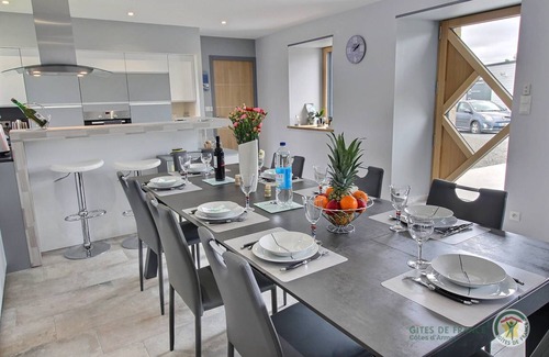Quemperven House | 122 m² Gîte ∙ 5 bedrooms ∙ 8 guests