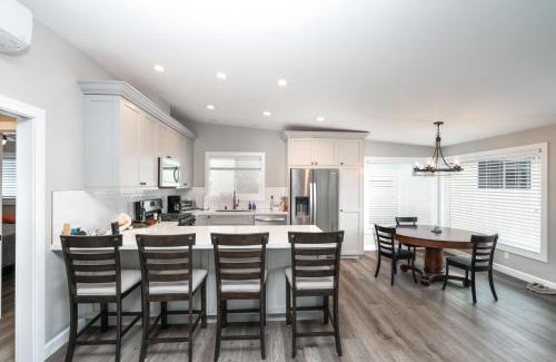 Balboa Island House | 129 Opal Ave B