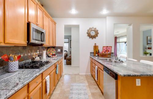 Reno House | 13 Mi to Slopes Cozy Home with Fenced Yard in Reno