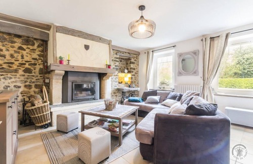 Orval House | 130 m² Gîte ∙ 3 bedrooms ∙ 7 guests