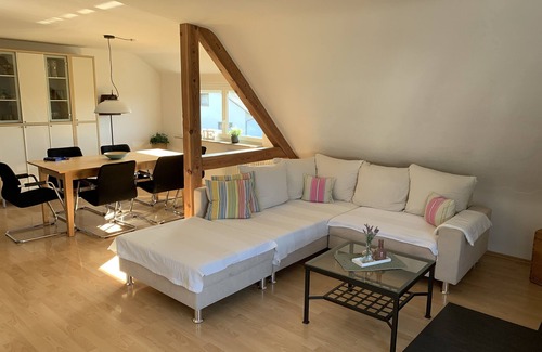 Winnenden Apartment | 130m² vacation apartment in 71364 Winnenden-Baach below vineyards near Stuttgart