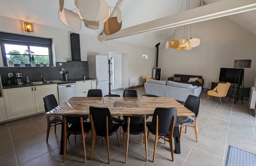Huisseau-sur-Mauves Cottage | 135 m² Cabin ∙ 4 bedrooms ∙ 10 guests