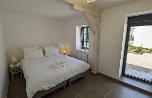 Huisseau-sur-Mauves Cottage | 135 m² Cabin ∙ 4 bedrooms ∙ 10 guests