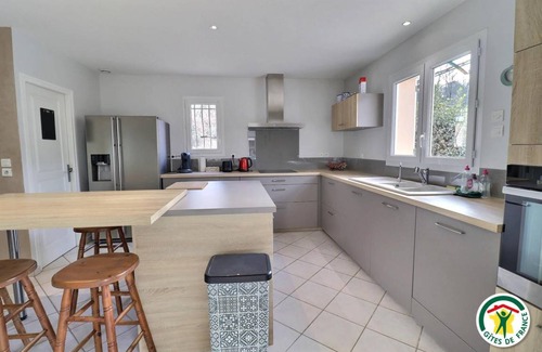 Monteleger House | 135 m² Gîte ∙ 3 bedrooms ∙ 6 guests