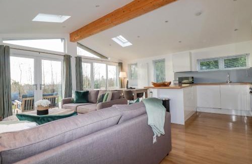 Dobwalls House | 14 Horizon View