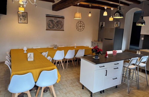 Restigne House | 14-person gîte with heated indoor pool, games room and Jacuzzi