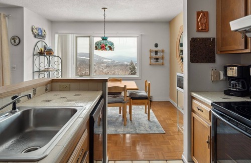 Waitsfield Condo | 14 Snowside 2 Bedroom Condo by RedAwning