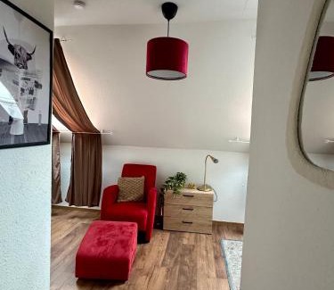 Huckingen Apartment | 148qm Apartment, nähe Düsseldorf, 4 Schlafzimmer, privater Parkplatz