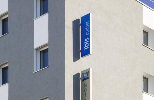 Granges-Paccot Hotel | 15 m² Hotel ∙ 10 guests