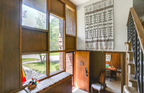 Minnetonka House | 15 Mi to Downtown Minneapolis Retreat on 5 Acres