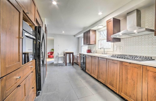 Monroe Heights House | 15 Mi to Pittsburgh: WFH-Friendly Home w/Deck