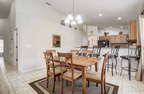 Watersong House | 15 Min to Disney, Wheelchair Accessible, Week or more for Discounts. Ok Dogs