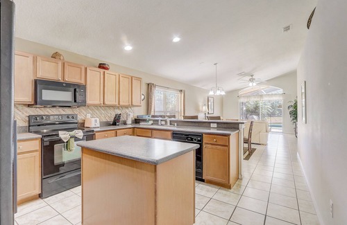 Watersong House | 15 Min to Disney, Wheelchair Accessible, Week or more for Discounts. Ok Dogs