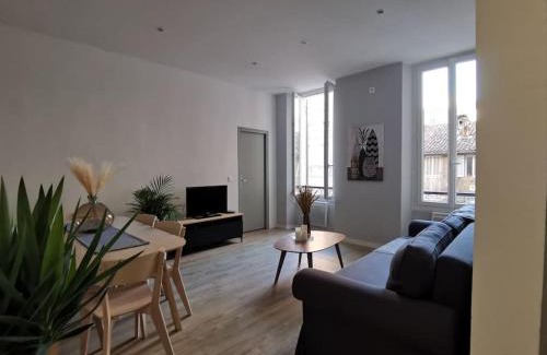 1st Arrondissement Apartment | 15 minutes du Vieux Port, Confort et Espace au calme du Palais Longchamp