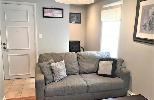 Jefferson Park Apartment | 15 Minutes Ohare & Downtown2