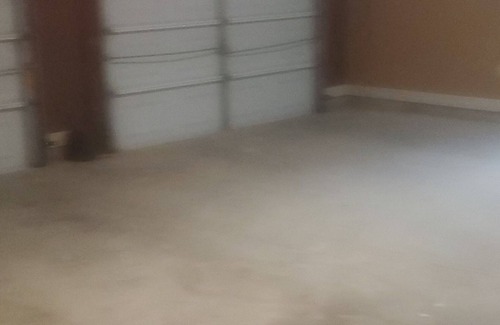 La Joya House | 15 minutes to downtow convention center walking distance to walmart