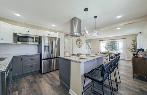 Rutherford House | 15 Minutes To Hershey Park w/Hot Tub, Firepit, Gameroom & In-House Gym