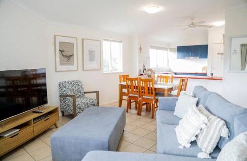 Point Lookout Apartment | 15 Whale Watch Resort + Beach Front + Ducted Air Con + 3 Bed + 2 Bath