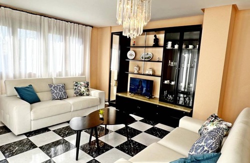 Grau i Platja Ski Chalet | 150 m² Chalet ∙ 4 bedrooms ∙ 9 guests
