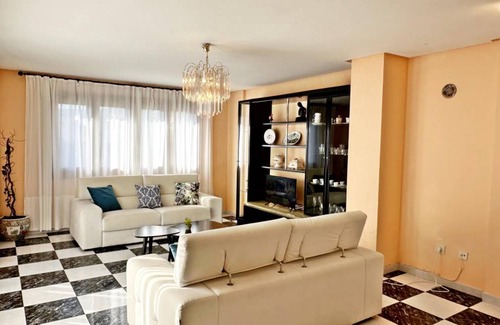 Grau i Platja Ski Chalet | 150 m² Chalet ∙ 4 bedrooms ∙ 9 guests