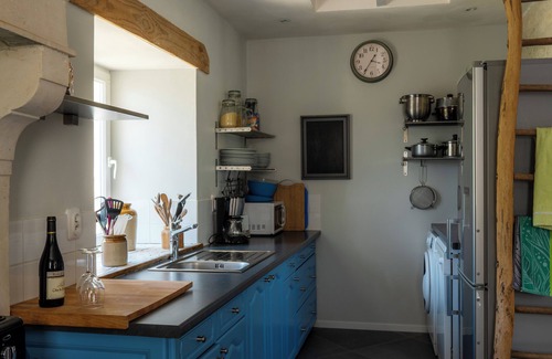 Brettes House | 150 year old cosy stone cottage in the Charante. Gay friendly welcome.