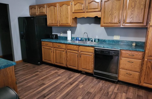 Olney Apartment | 1500 Sq.ft. of Quaint Comfort in the heart of Olney close to downtown!