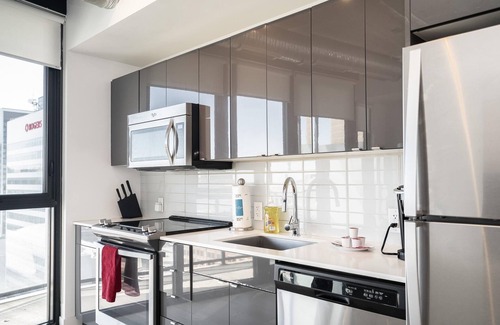 Downtown Winnipeg Condo | (1505)Downtown Winnipeg+Cheerful 1 Bdr+Fast WiFi(311)