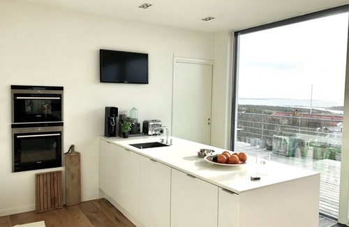Varberg Municipality House | 150m2 villa by the sea in Varberg, a few steps from the ocean.