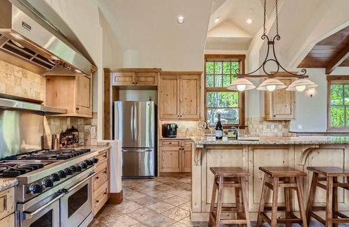 Cordillera House | 155 E. Timber Draw - Perfect Cabin in the Woods, 2 minutes from Club at