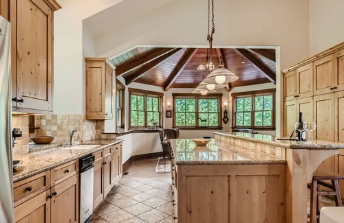 Cordillera House | 155 E. Timber Draw - Perfect Cabin in the Woods, 2 minutes from Club at
