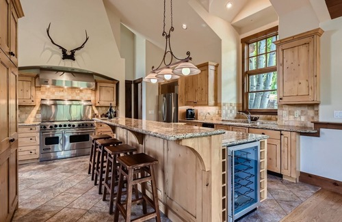 Cordillera House | 155 E. Timber Draw - Perfect Cabin in the Woods