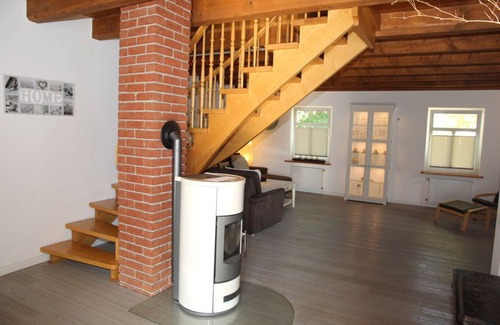 Hamswehrum House | 155 m² House ∙ 2 bedrooms ∙ 4 guests
