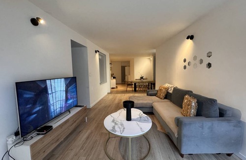 Ecommoy Apartment | 158 m² Apartment ∙ 4 bedrooms ∙ 11 guests