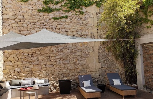 Gallargues-le-Montueux House | 15mm from the beach, picturesque village, former cooperage with swimming pool!