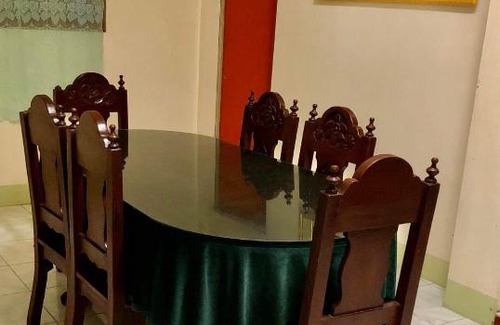 Bantay House | 15pax-2 minutes to Vigan-RoseandFer Transient-2 Bedroom House