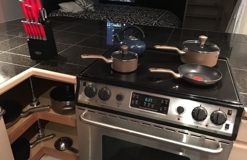 Downtown Denver Condo | 15th fl downtown w/Mtn. View, spacious, safe - Denver license #2023-BFN-0051906