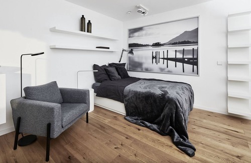 Tuebingen Apartment | 16. OG, Atemberaubender Blick! Nache Technologiepark, Ruhig, Gemütlich