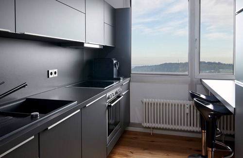 Tuebingen Apartment | 16. OG, Atemberaubender Blick! Nache Technologiepark, Ruhig, Gemütlich