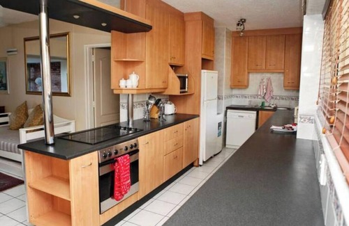 Kingsborough Apartment | 17 Stella Maris Seaside @ Van's