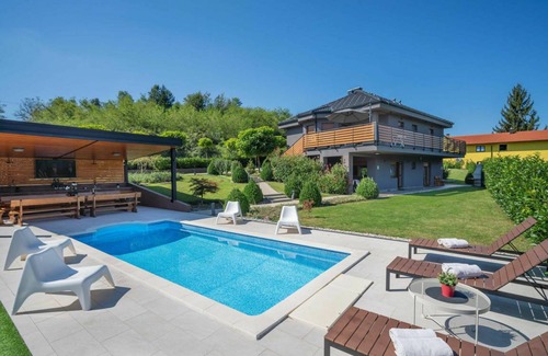 Bosiljevo Other | 170 m² Accommodation ∙ 3 bedrooms ∙ 6 guests