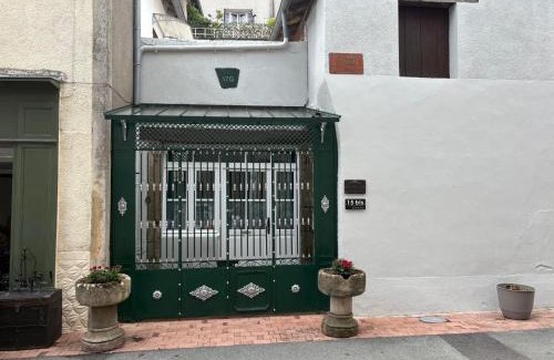 Le Dorat House | 1712Villacarre Holiday Gite