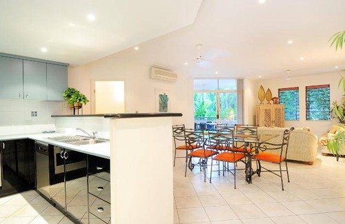 Palm Cove Apartment | 173 m² Serviced apartment ∙ 3 bedrooms ∙ 10 guests